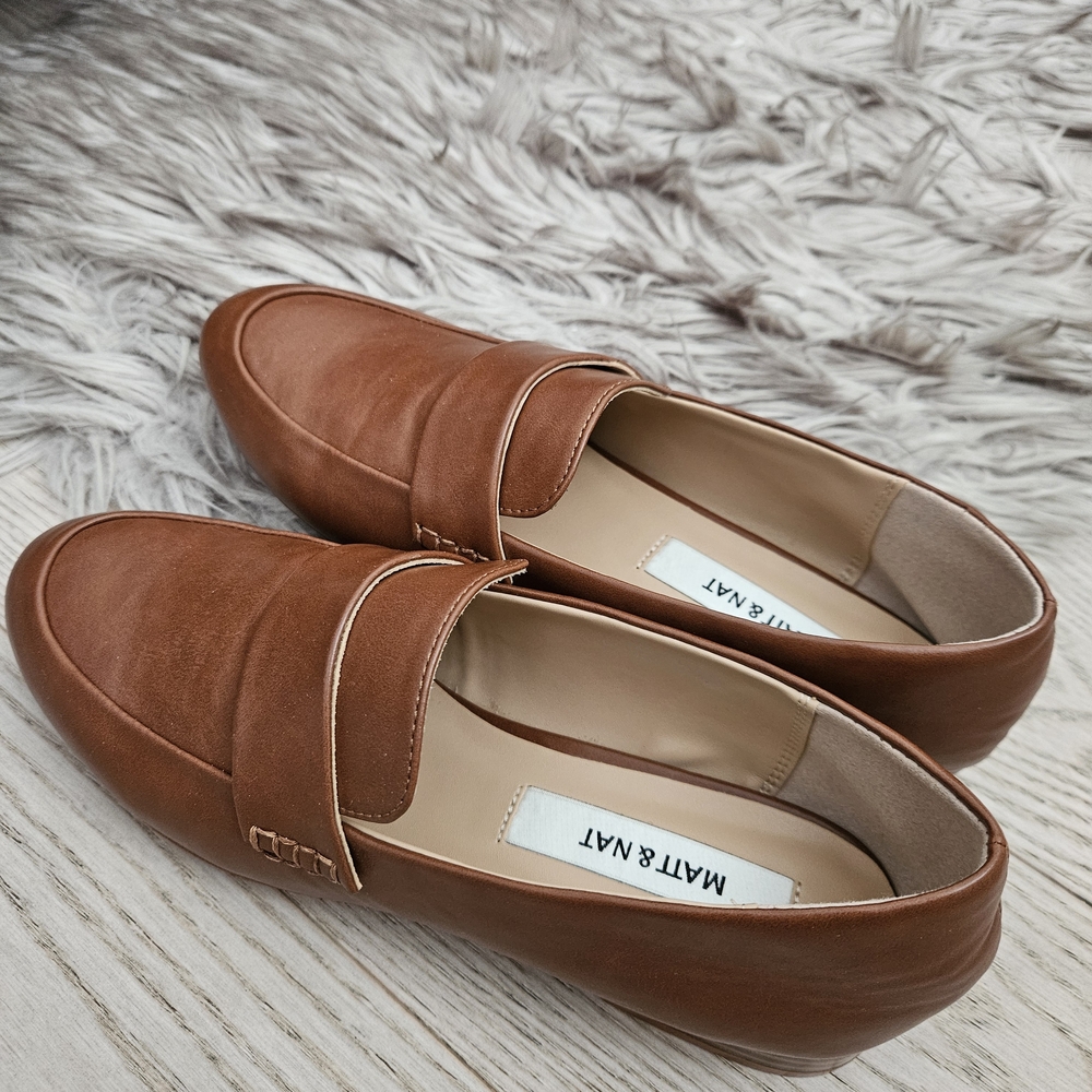 Matt & Nat Women's Brown Leather Loafers US 6.5-7 - Picture 3 of 6